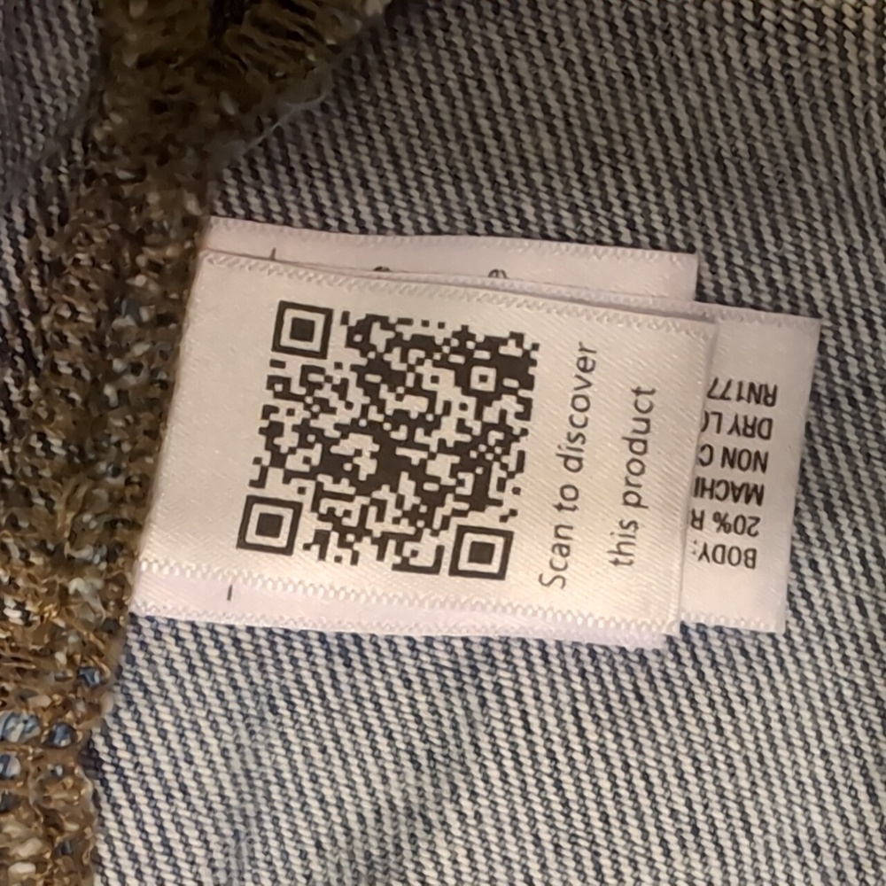 Universal Thread Denim Blue Sleeveless Top - Picture 5 of 7